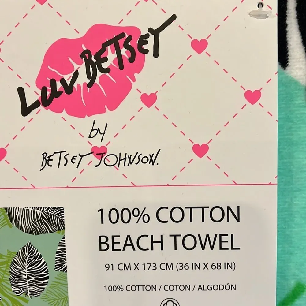 NWT Betsey Johnson beach towel